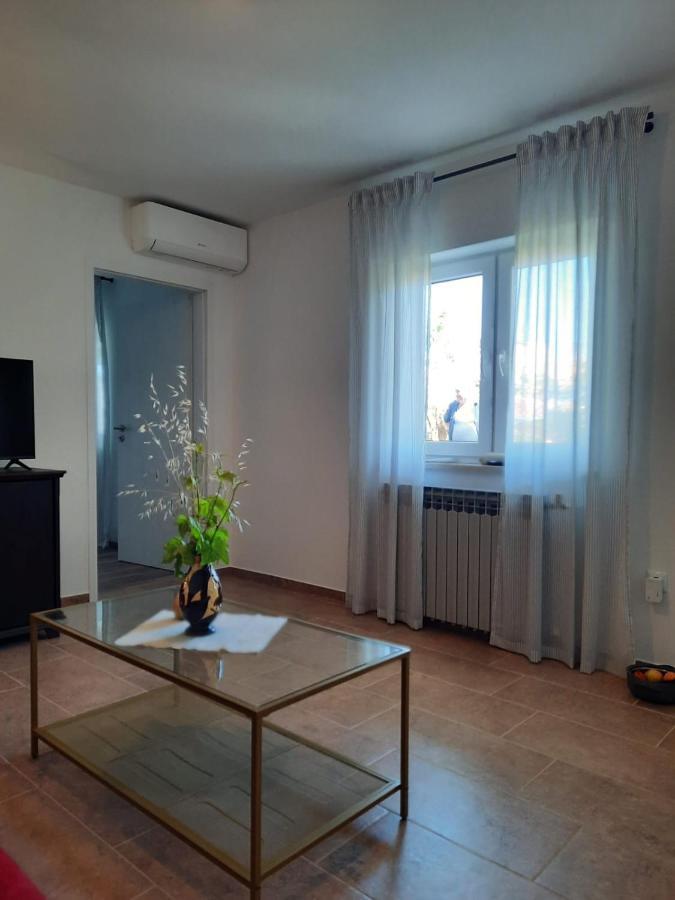 Appartements Lena. Premantura Kültér fotó